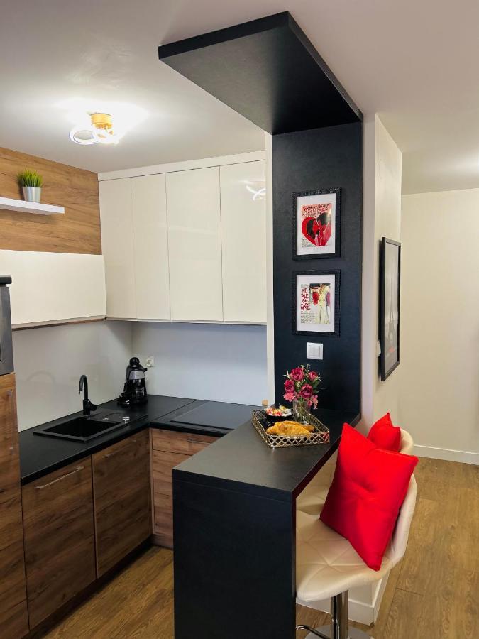 Downtown Apartments Presley Air-Conditioned ジェシュフ エクステリア 写真